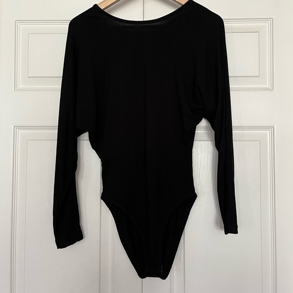 {ASOS} Long Sleeve Bodysuit with Cutout Back in Black - Women's 4 - Picture 1 of 9